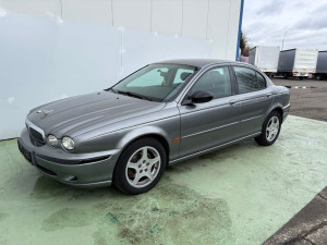 Jaguar X-Type 