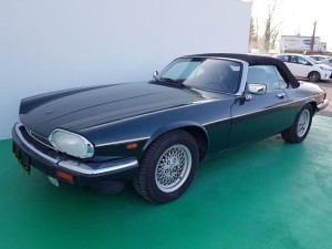 Jaguar XJ12 