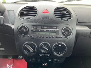 Volkswagen New Beetle 