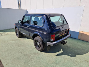 Lada Niva 